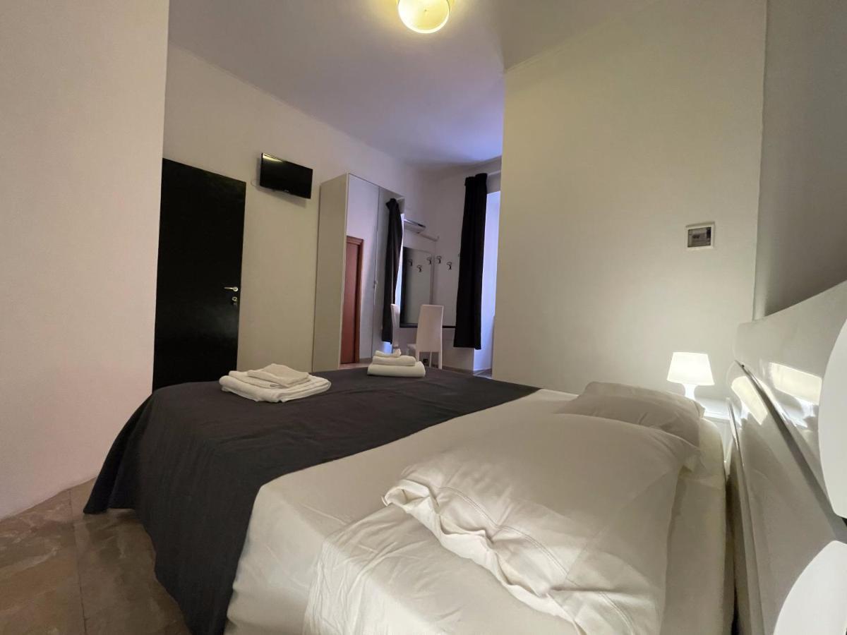 Sleepy Max Hotel Rome Buitenkant foto