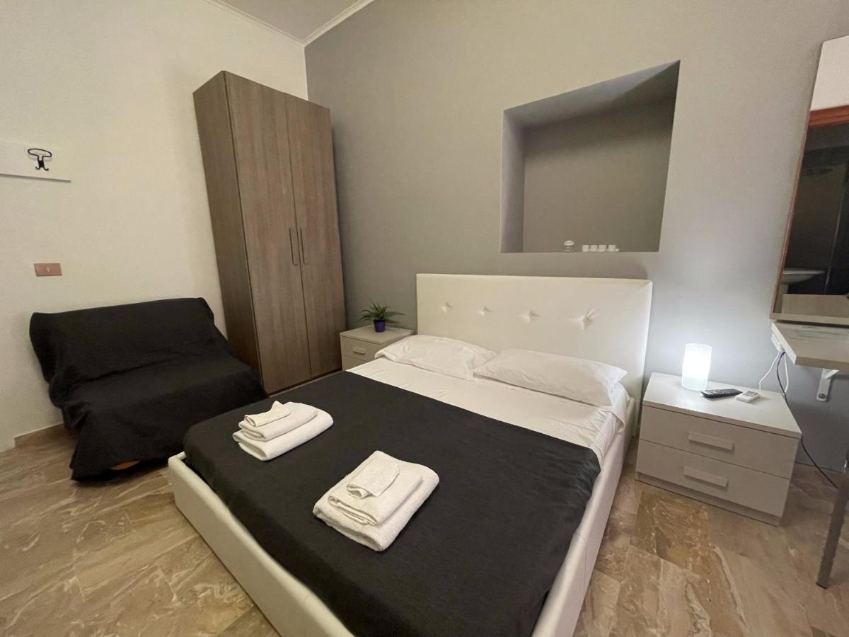 Sleepy Max Hotel Rome Buitenkant foto