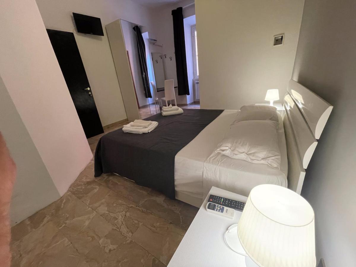 Sleepy Max Hotel Rome Buitenkant foto